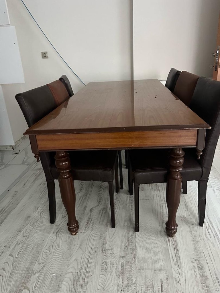 ÜCRETSİZ yemek masası ve 6 sandalye - 2