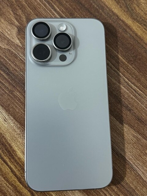 APPLE 15 PRO YD