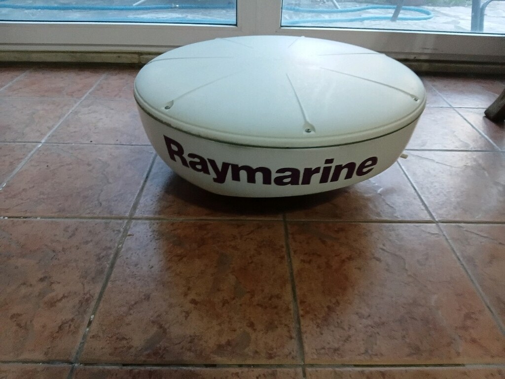 Raymarine Model: RD424 Tip: Deniz radarı (Radome Radar) Güç: 4 - 4