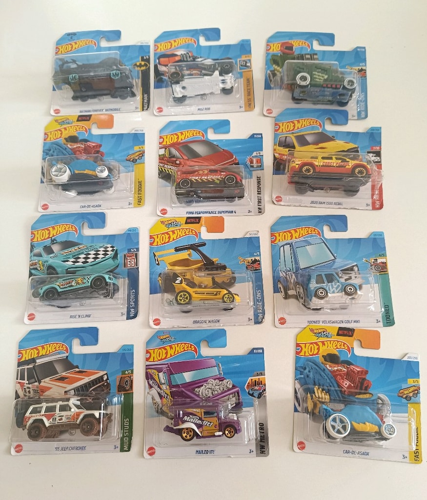 Hot Wheels th ve Premium araçlar