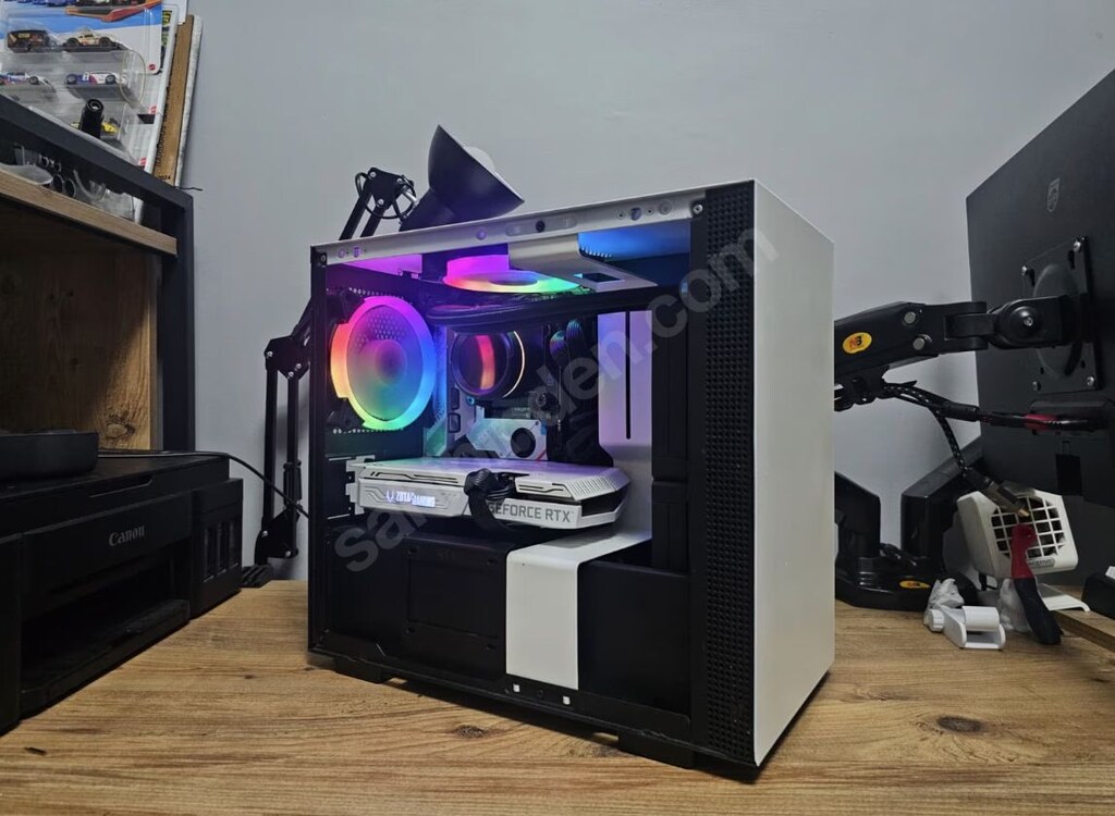 PREMİUM NZXT BEYAZ KASA | RTX 5060Tİ - R5 7600X - 1TB SSD İTX