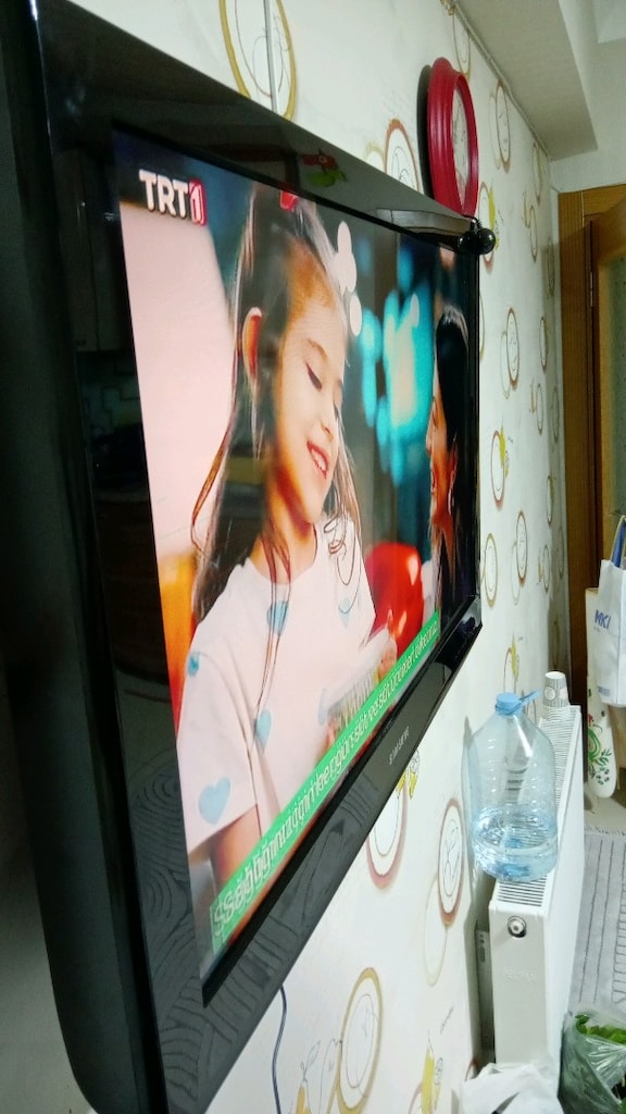 SAMSUNG 82 EKRAN 32 İNC TV - 13