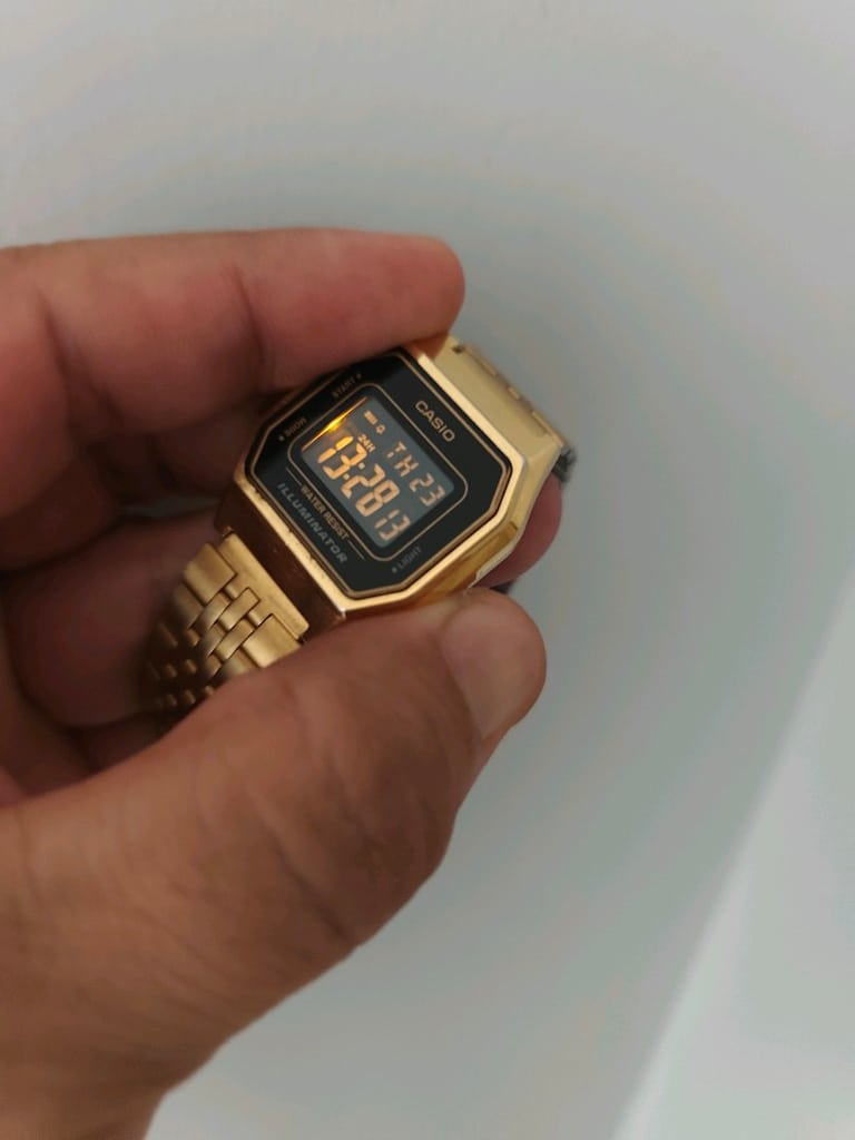 Orjinal Casio Retro Dijital Mini Kadın Saat Altın - 10