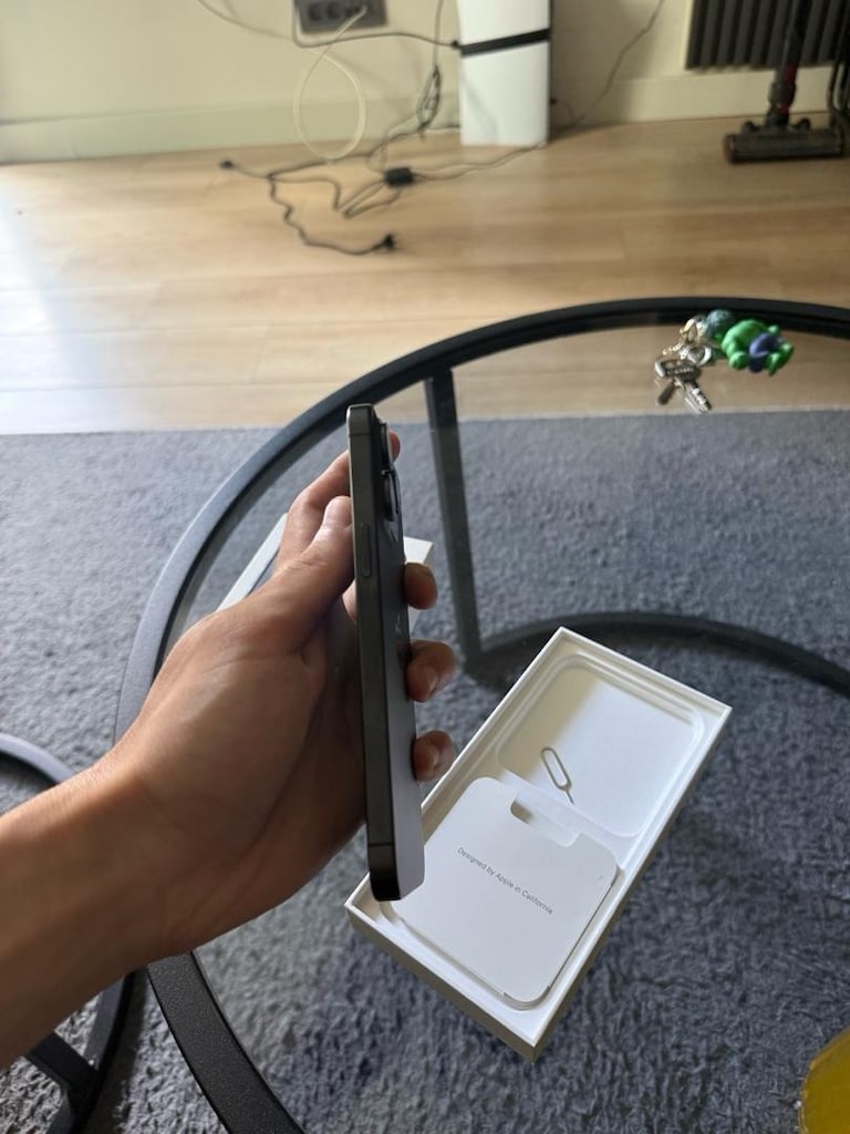 iPhone 15 Pro Max 1TB - 5