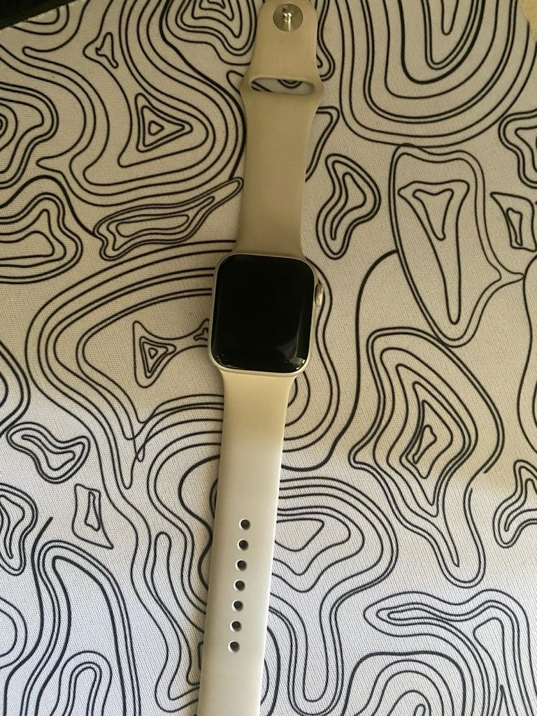 acik satılık 40mm apple wach se2 GPS