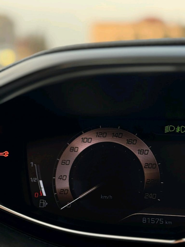 pejo 3008 GT line acil satılık takasa açık otomatik araçlarla - 9
