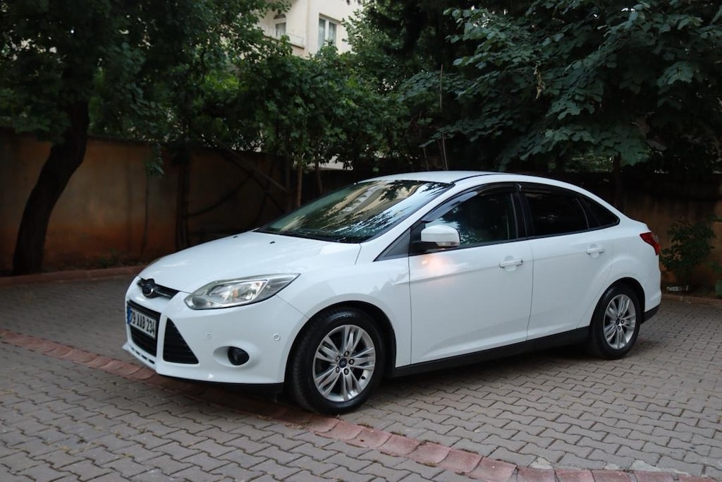 Sahibinden Tertemiz HASARSIZ Ford Focus - 4