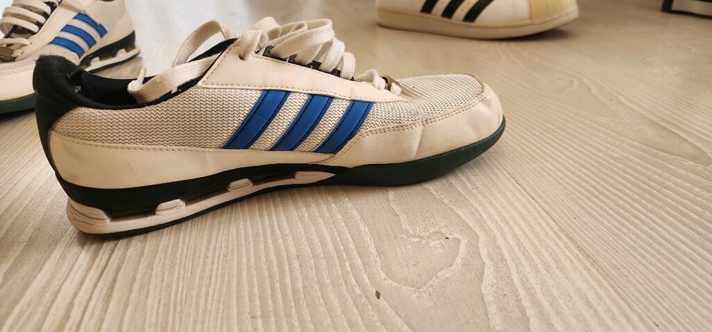 Adidas - 4