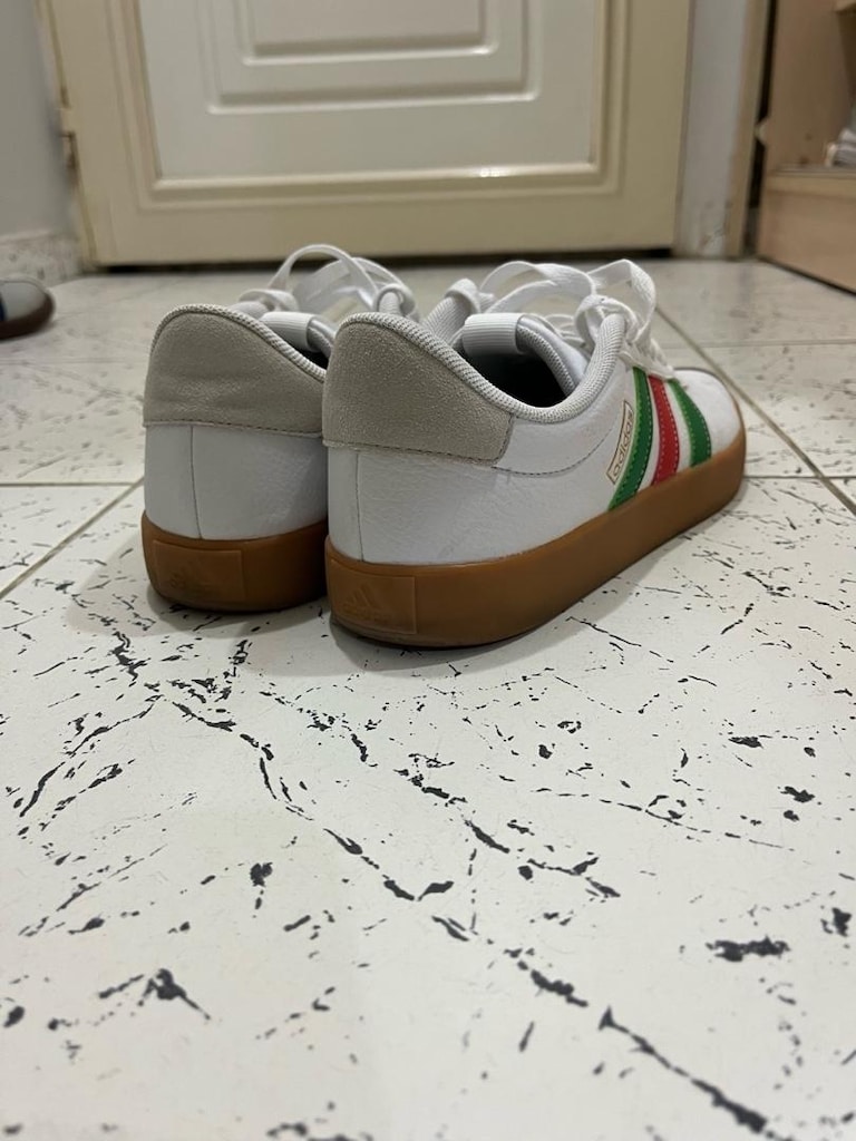 orjinal Adidas 41 numara tertemiz - 2