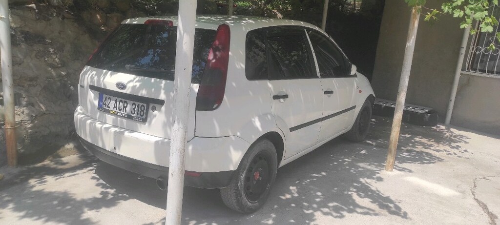 Ford Fiesta - 2