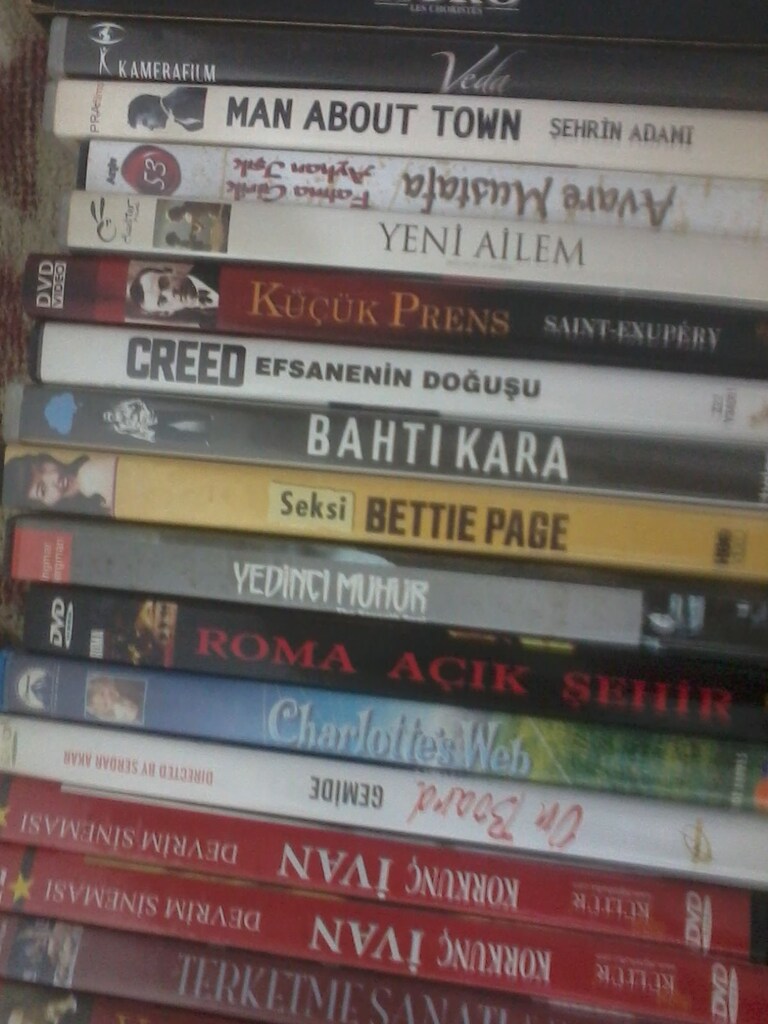 187 FİLM- 119 ADET DVD, 10 BELGESEL. 21 VCD+ 37 erot. FİLM - 7
