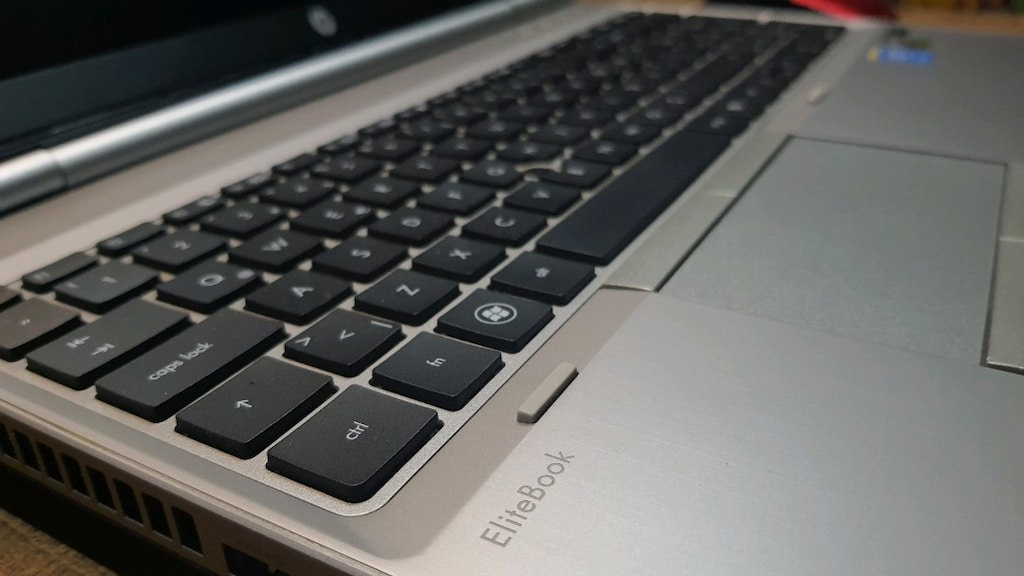 i7 (vPro) işlemci HP Metal kasa - Sıfır Yeni Pil - 8gb RAM - SSD Disk - 5