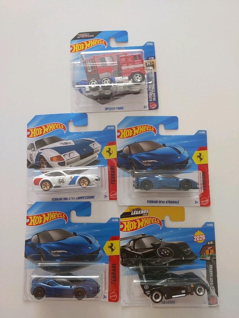 hot wheels ferrari 365 gt84 competizione - 7