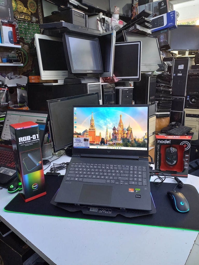 HP VİCTUS RYZEN 7 7840 HS RTX 4060 120 WATT 16 GB RAM DDR5 120 WATT - 2