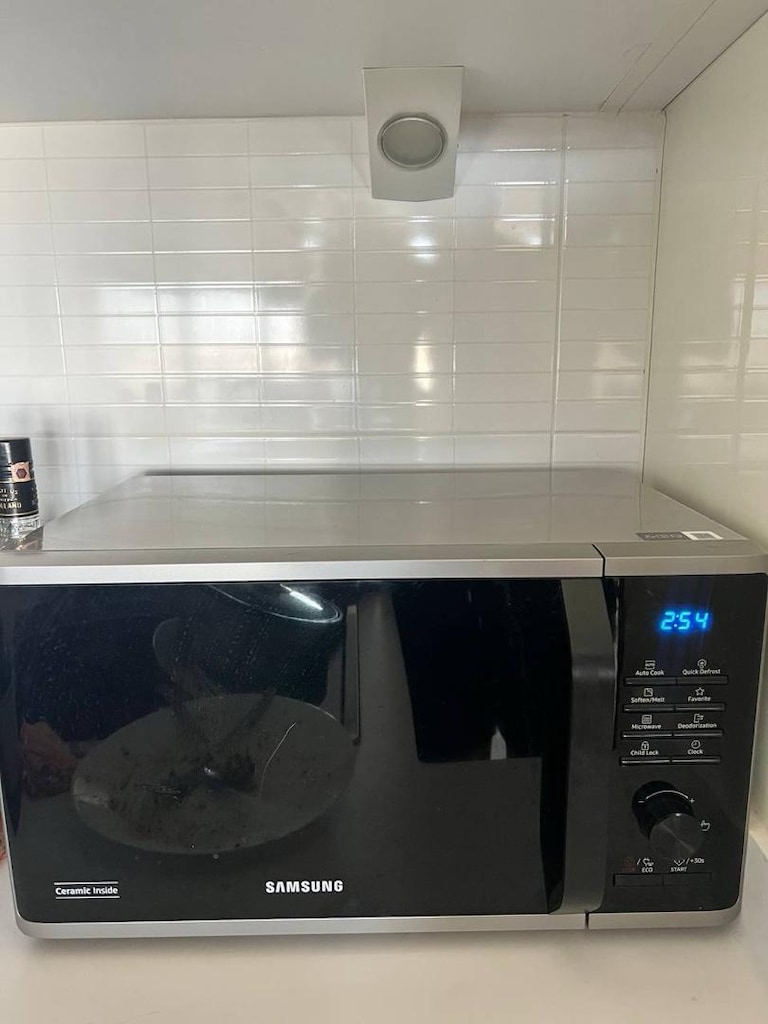 Samsung Mikrodalga Fırın – Çok Temiz ve Sorunsuz