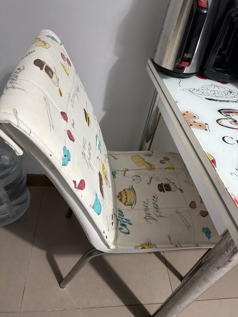 Açılabilir Cam Yemek Masası ve 2 Sandalye - 2