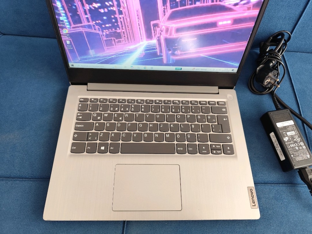 İ5 10.NESİL - 8 GB RAM - 256 GB SSD - HIZLI TEMİZ LENOVO LAPTOP - 10