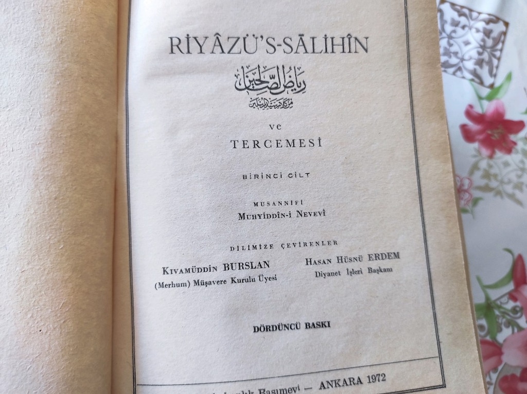 RİYAZUSSALİHİN HADİS KİTABI - 4