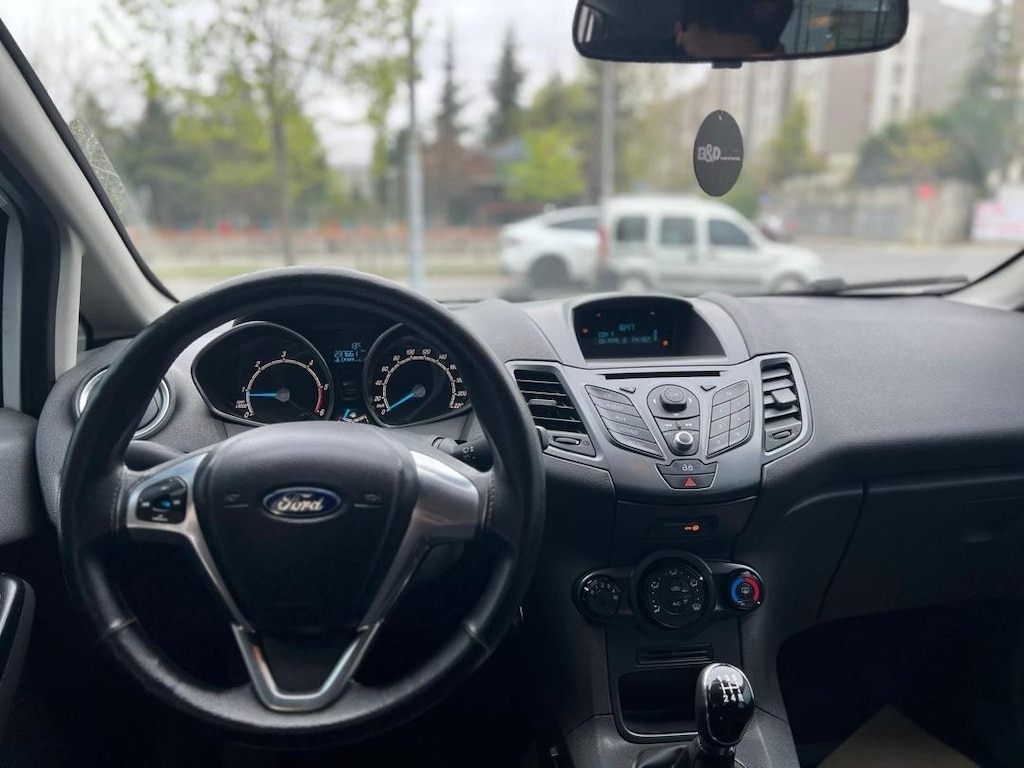 ford fiesta 1.5 tdci trend x - 14
