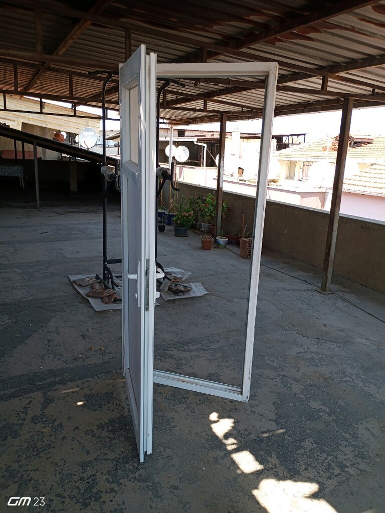 PVC çıkma kapı 85x192 ölçüde banyo kapısı olarakta kullanılabilir - 6