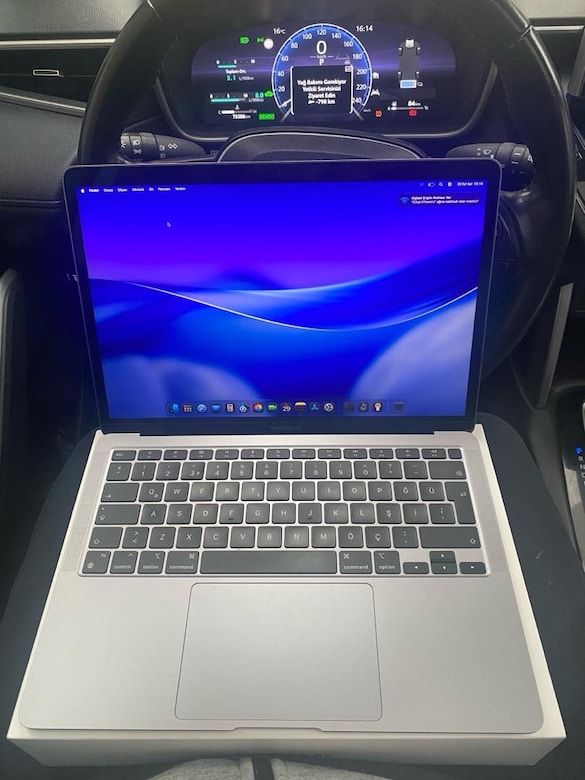 Macbook Air M1 2020 13” (TERTEMİZ) - 2