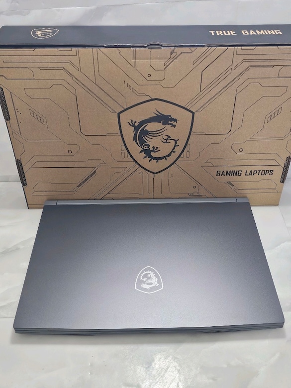 Msi i5 12450H RTX 3050 16GB Ram 512GB SSD - 4