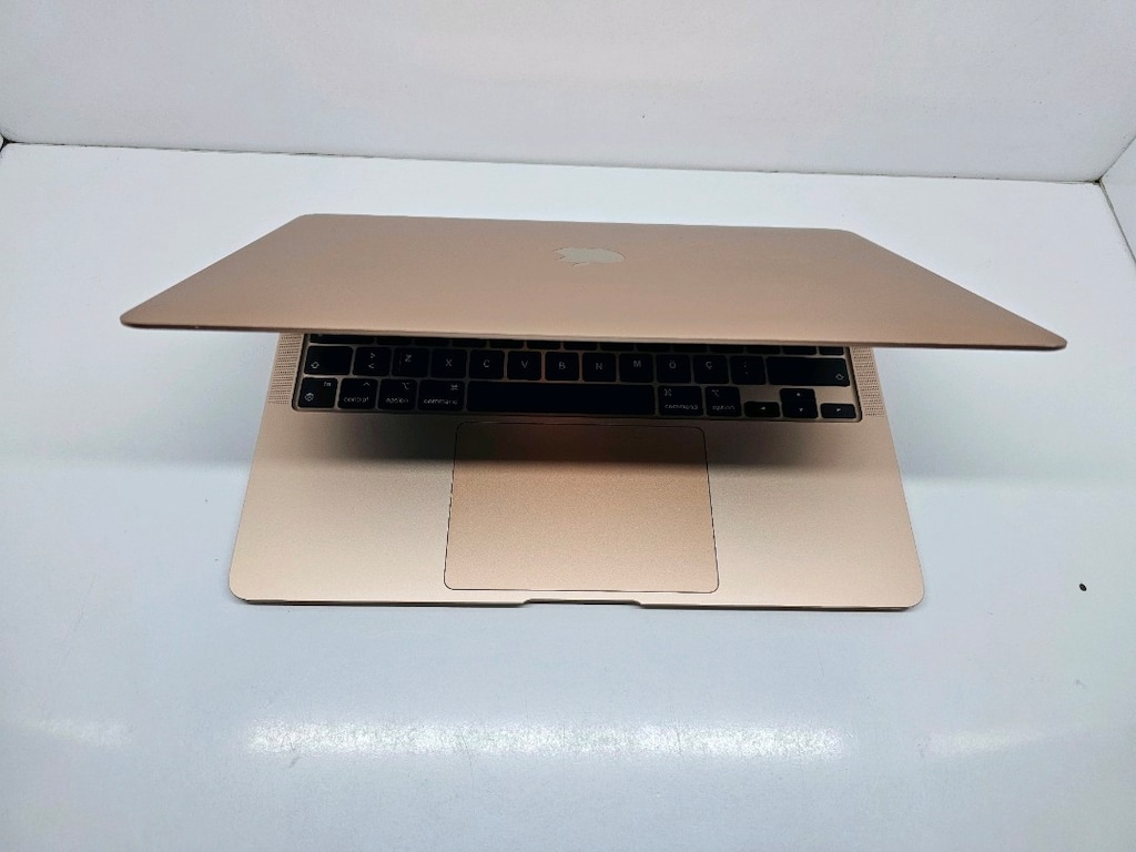 Apple Macbook Air M1 - 5