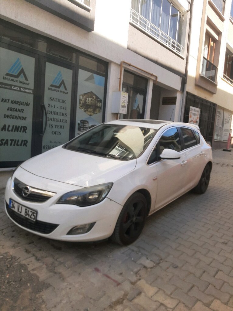 Opel Astra 2011 Benzin/LPG - 2
