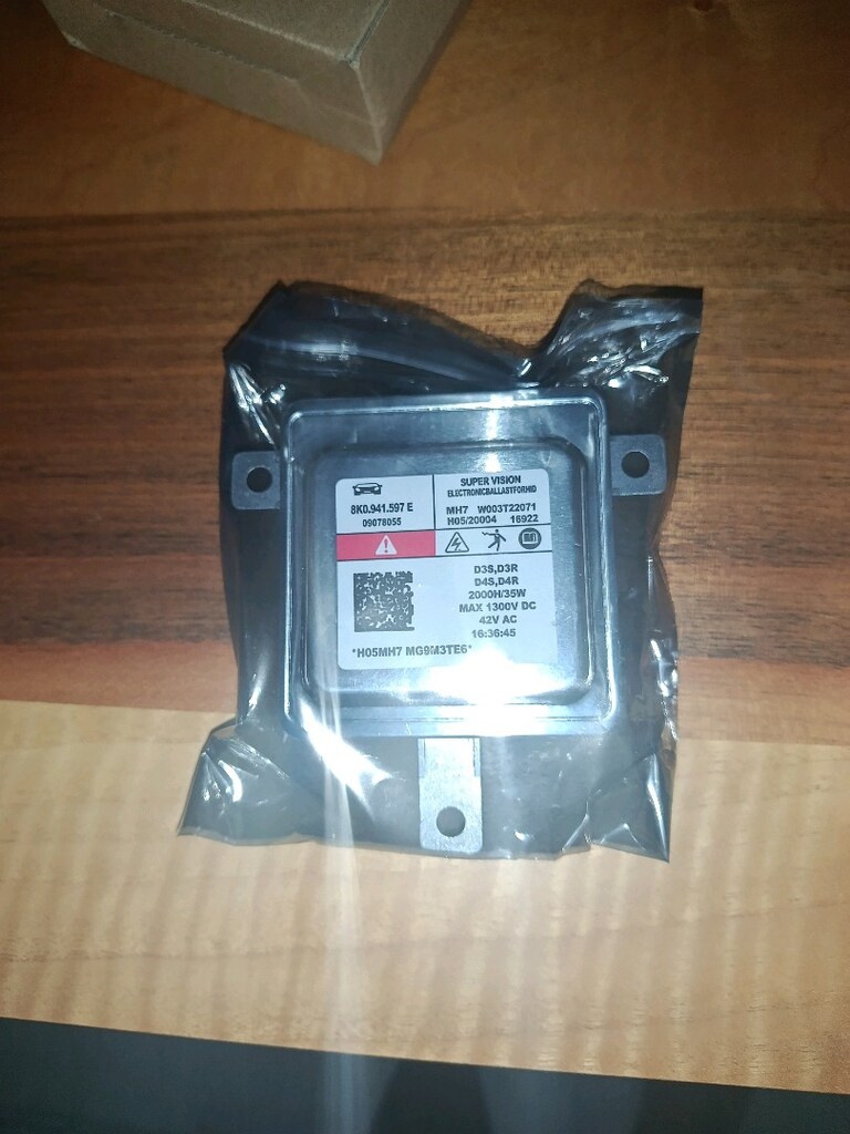 8K0 941 597 E Zenon far beyni Volkswagen audi - 10