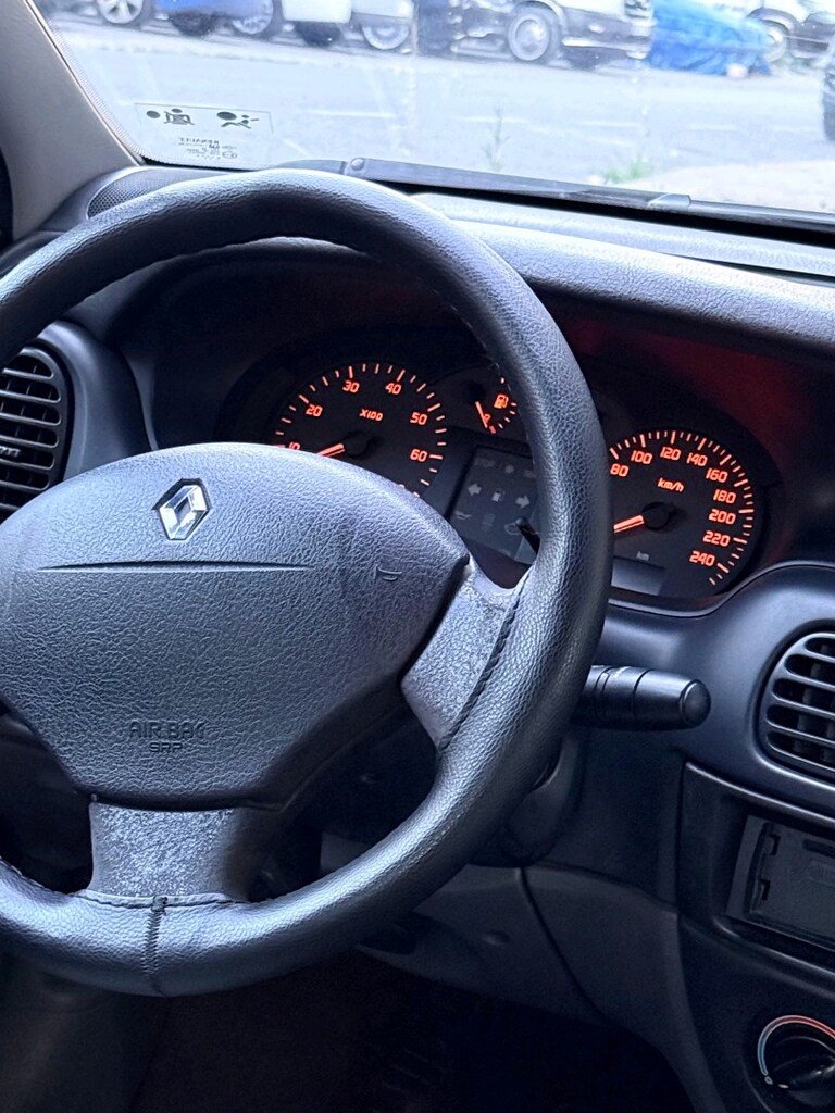 Safkan benzinli hiç LPG görmemiştir 2.0 2000 model.288000 km - 12