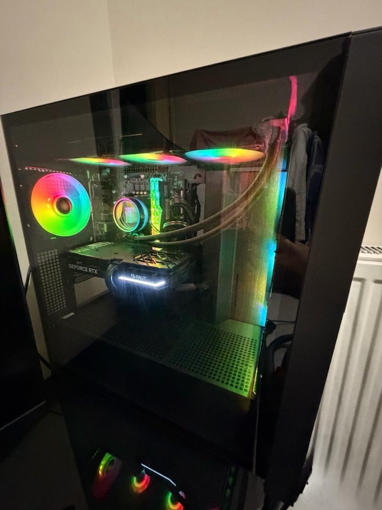 Gaming Set | RTX 4060 8GB | i7-10700F | 64GB RAM | Odyssey G5 32” - 7