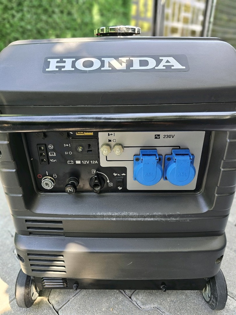 HONDA EU30is 3kvA marşlı benzinli jeneratör - 4