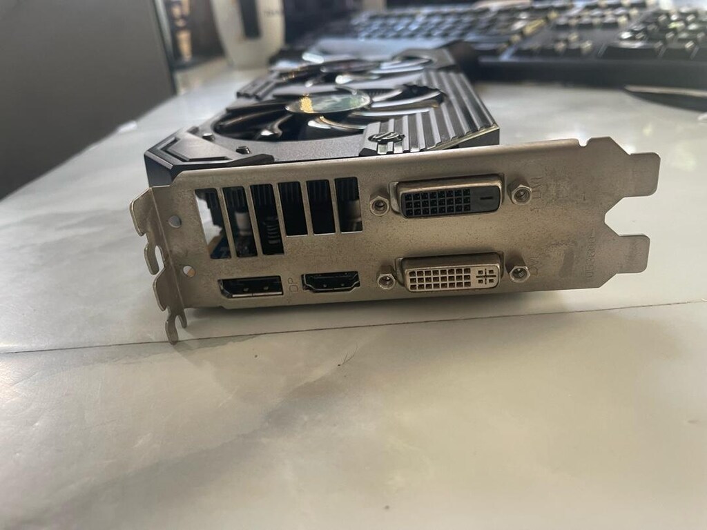 Oyun ekran kartı hd7970 vs rtx4060 - 2