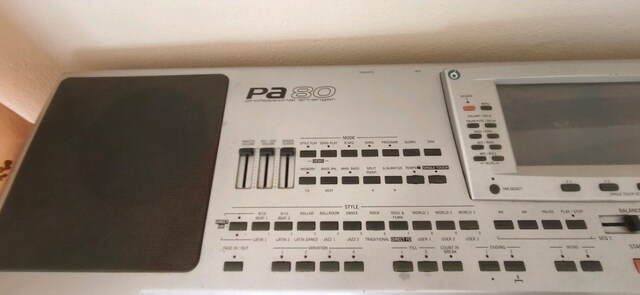 çok temiz Korg PA 80