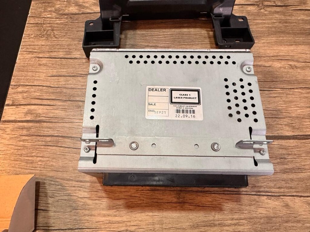 Ford Focus Mk3 çıkma teyp ve multimedya seti - 3