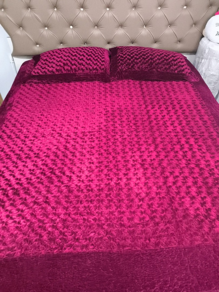 kadife bordo Desenli yatak örtüsü - 2