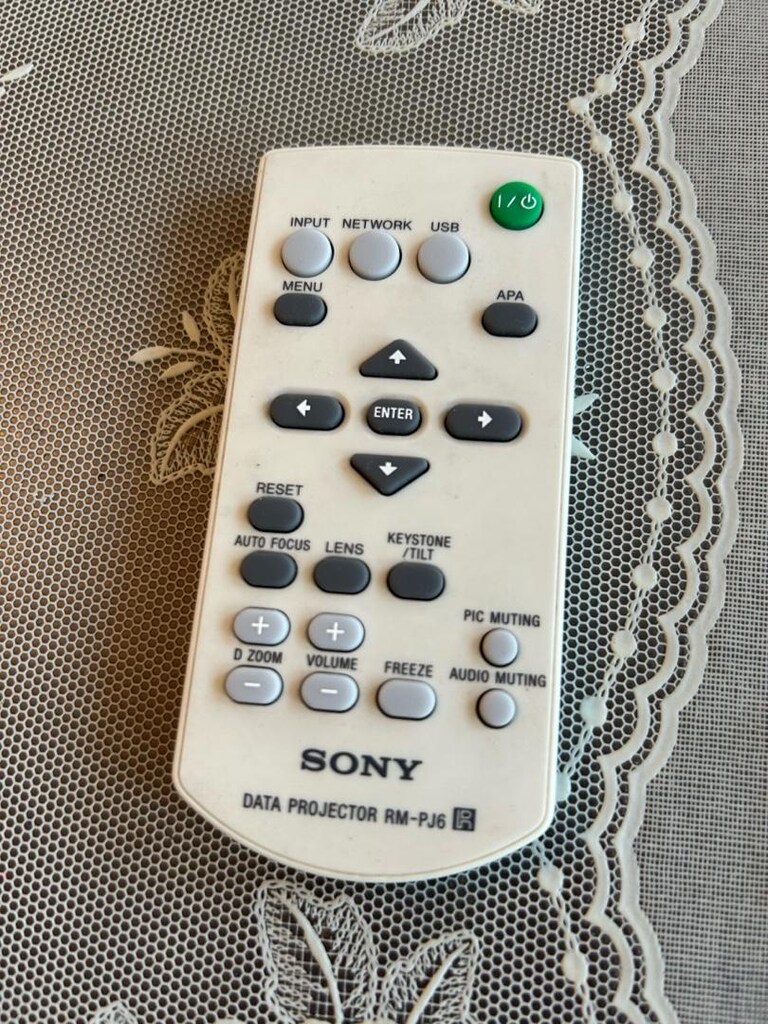Sony VPL-EX7 projeksiyon cihazı - 2