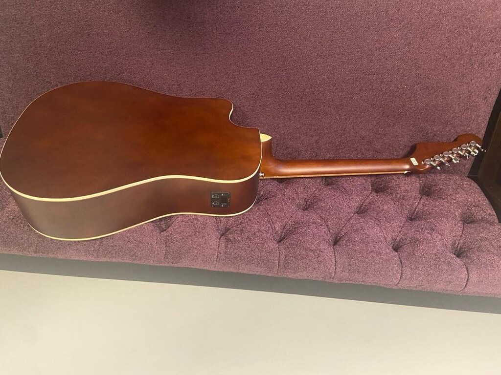 FENDER CALIFORNIA DEBUT REDONDO - 3
