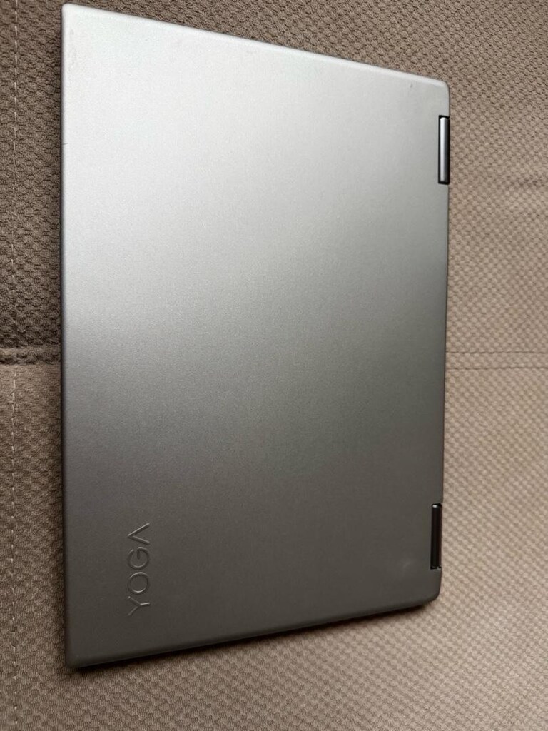 Lenovo Yoga 720 - 8