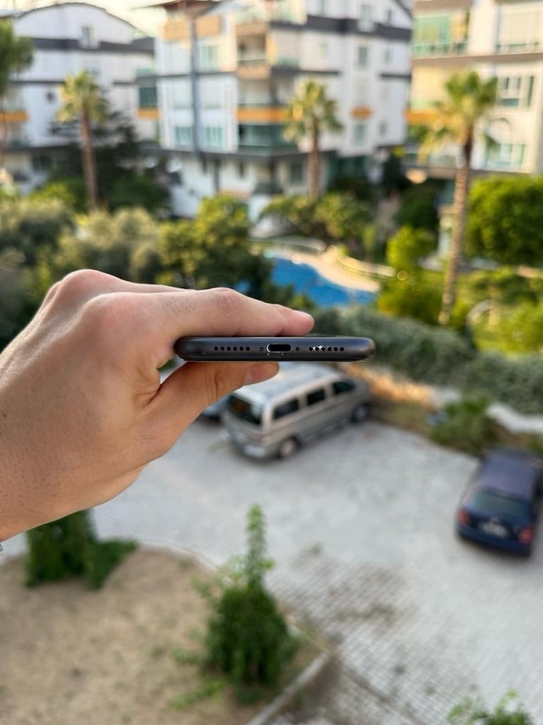 İPhone 11 64GB Hatasız - 5