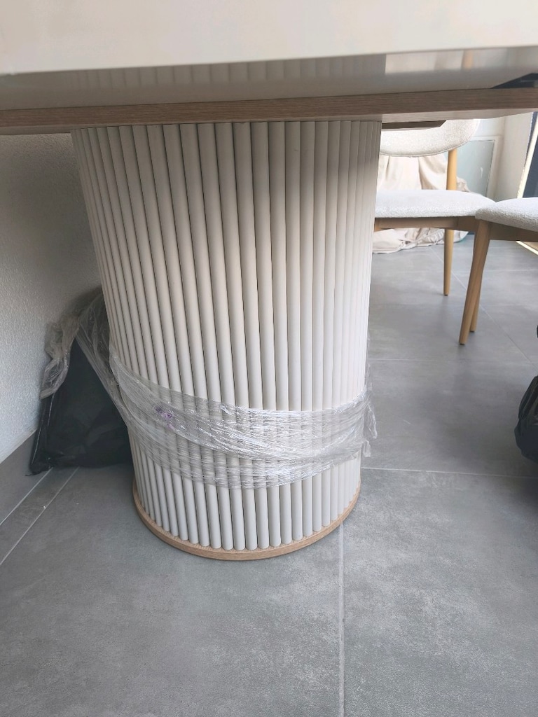 Modern Ahşap Desenli Açılır Yemek Masası + 6 Adet Bukle Kumaş Sandalye - 5