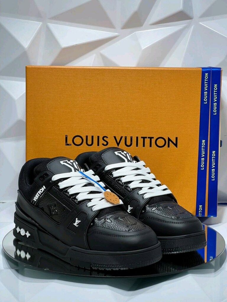 Louis Vuitton - 4