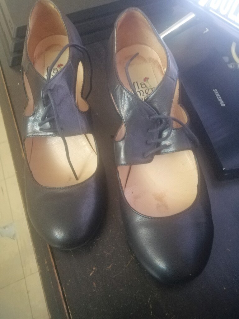 elle 39 siyah. - 8