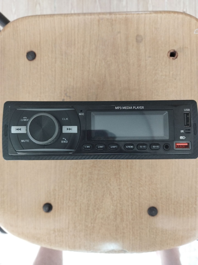 Oto FM Radyo, MP3 Çalar ve Bluetooth Multimedya Teyp