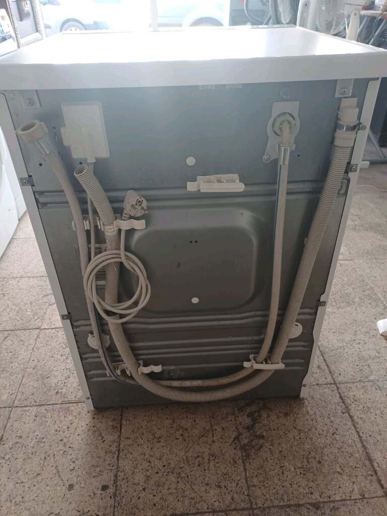 Miele 6 kg çamaşır makinesi tamir görmemiş - 5