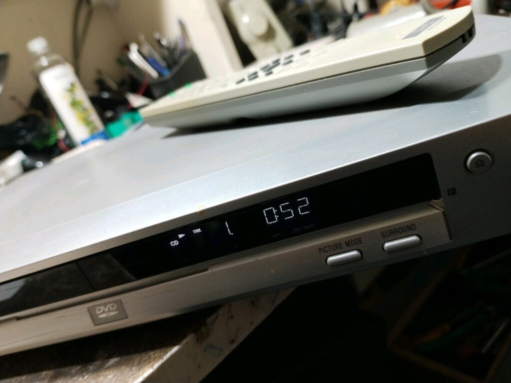 AZ VE TEMİZ KULLANILMIŞ SONY - DVP - N 333 MARKA VE MODEL NUMARALİ DVD - 5