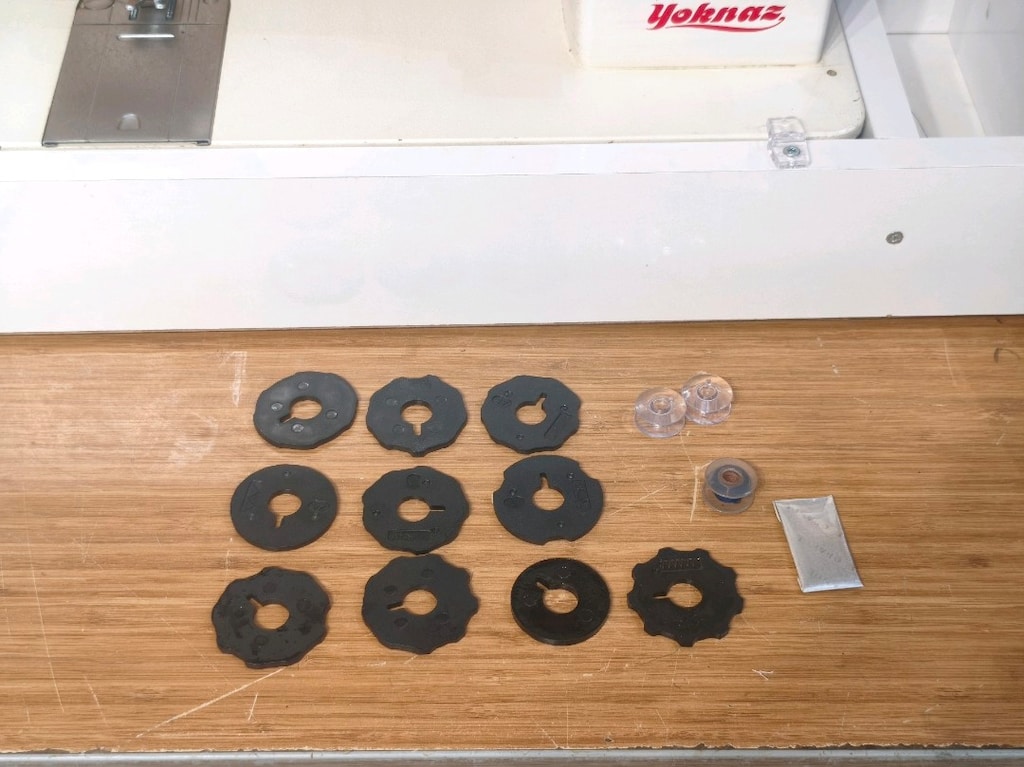 Singer 1301 süper yoknaz dikiş makinesi çantalı - 2