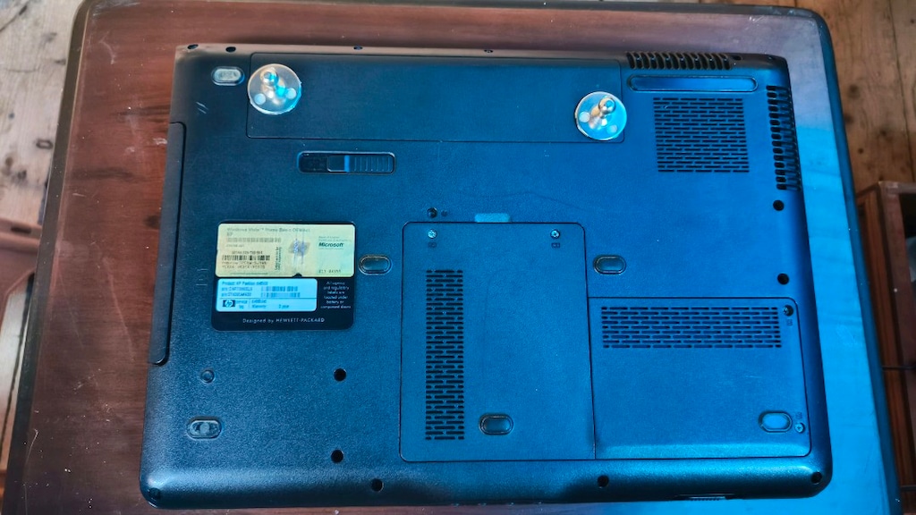 HP DV6000 LAPTOP - 10