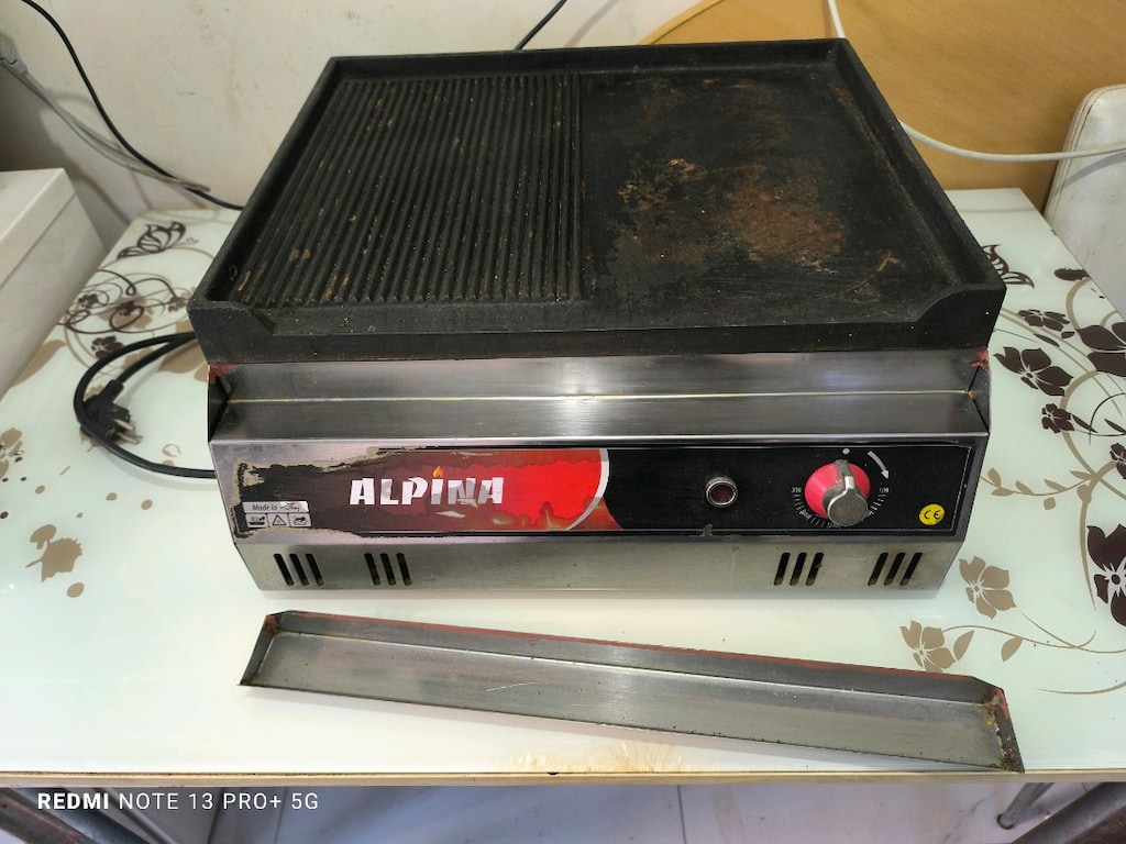 Alpina 50 cm Sanayi Tipi Elektrikli Döküm Izgara - Temiz Durumda - 4