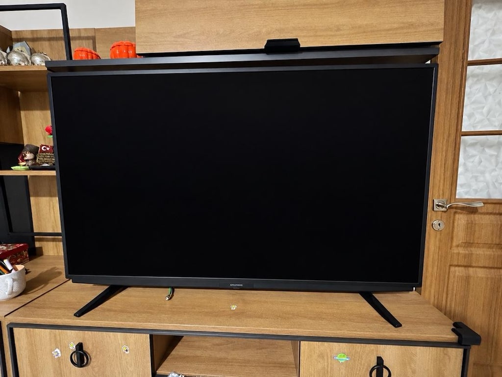 Panel Kırık 55” Grundig TV - 2